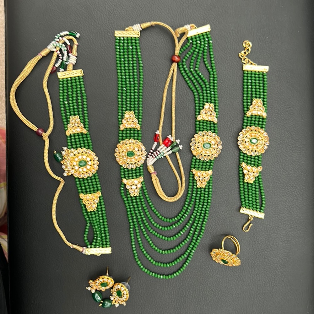 6 piece Indian jewelry set gold and green